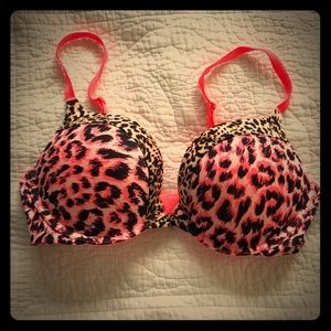 Victoria’s secret miraculous bra 34B